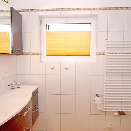 Luv & Lee Luv Und Lee * シャルボイツ